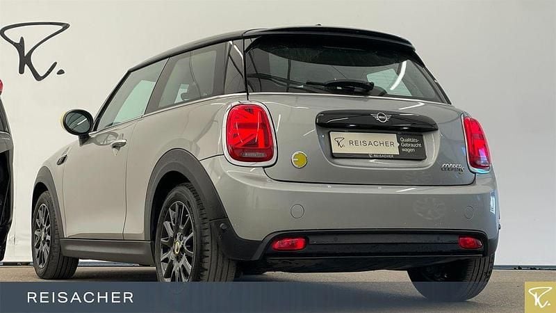 Gebraucht Mini Cooper SE Classic 135 kW (184 PS) 2023 Silber Kleinwagen
