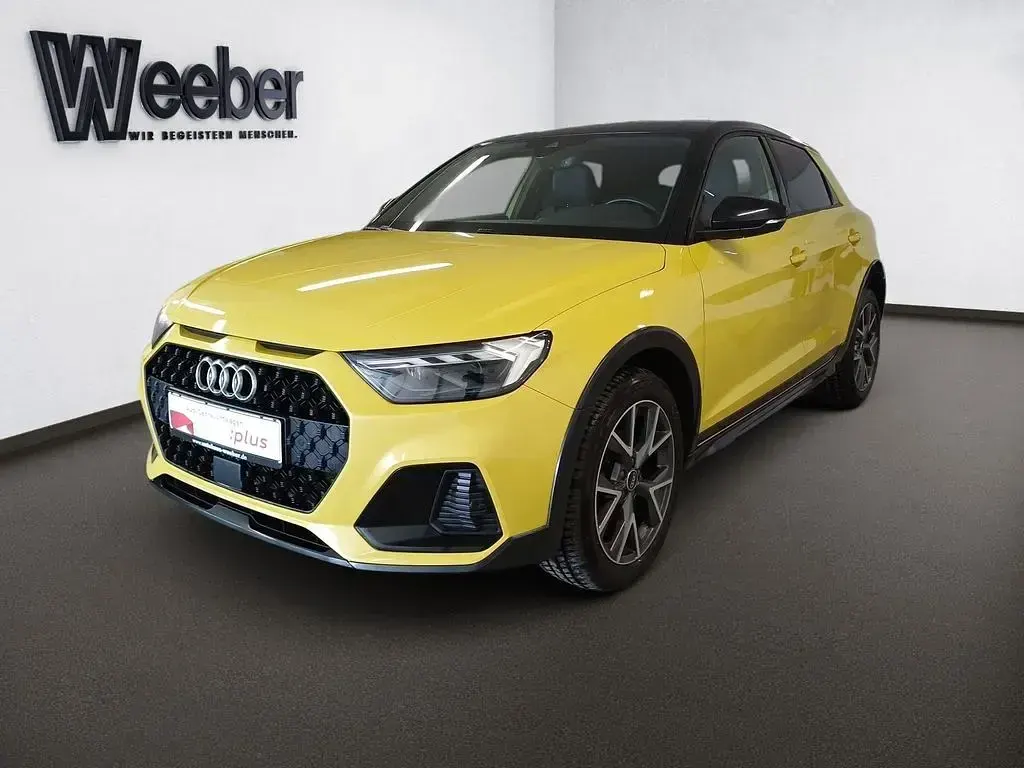 Używany Audi A1 Ambiente 110 KM (80 kW) 2022 Żółty SUV
