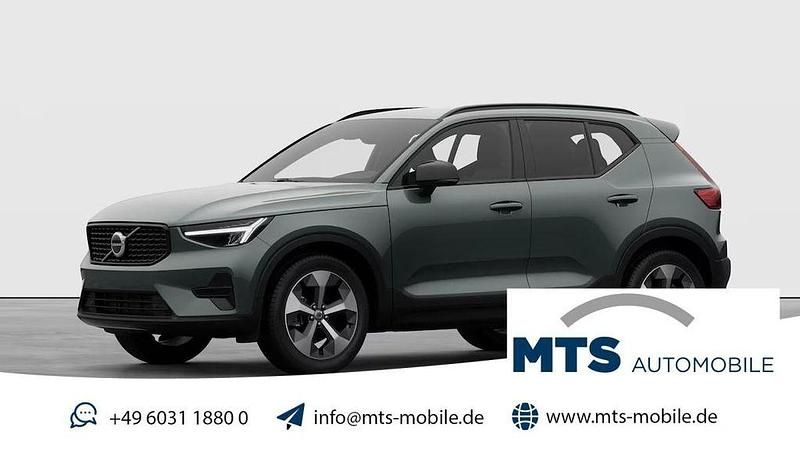 Grün Neu 2025 Volvo XC40 Plus SUV | 44.500 € (Fairer Preis) - Bild 1/4