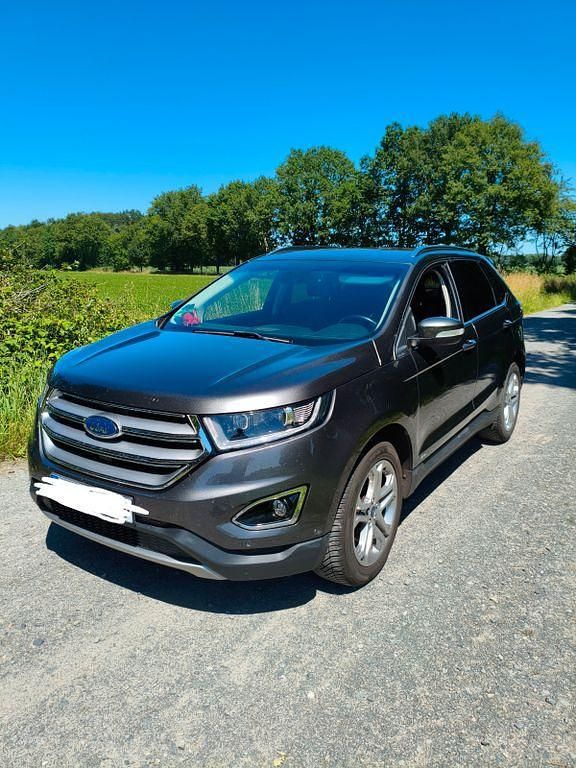 Grün Gebraucht 2017 Ford Edge Titanium SUV | 15.900 € (Superpreis) - Bild 1/4