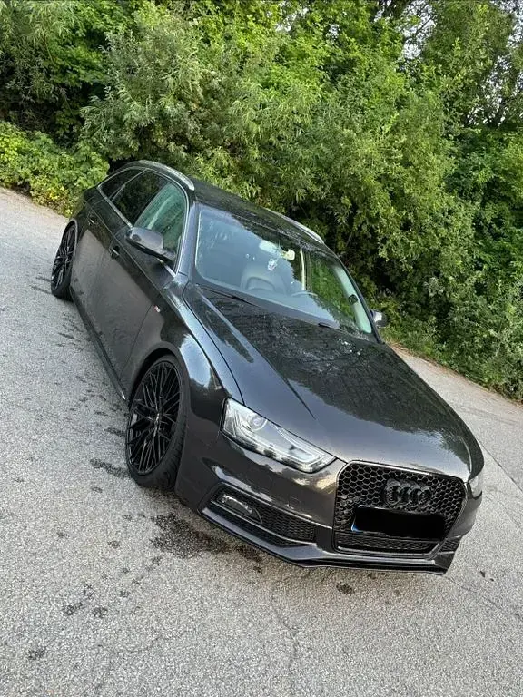Gebraucht Audi A4 Ambiente 170 PS (125 kW) 2014 Grau Kombi