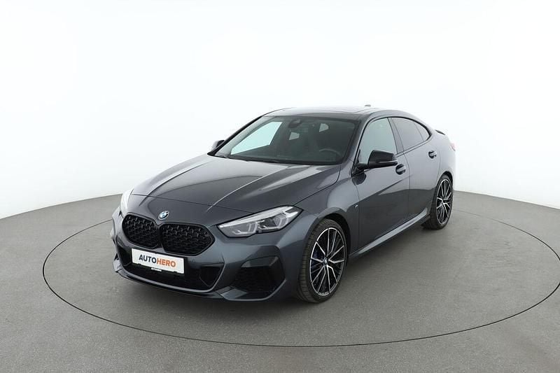 Grau Gebraucht 2020 BMW M235 Comfort Edition Coupé | 32.380 € (Guter Preis) - Bild 1/3