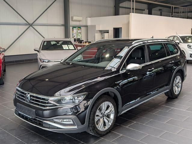Schwarz Gebraucht 2022 VW Passat Alltrack Kombi | 26.900 € (Fairer Preis) - Bild 1/4