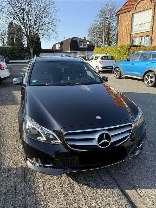 Gebraucht Mercedes E350 Avantgarde 252 PS (185 kW) 2013 Schwarz Kombi