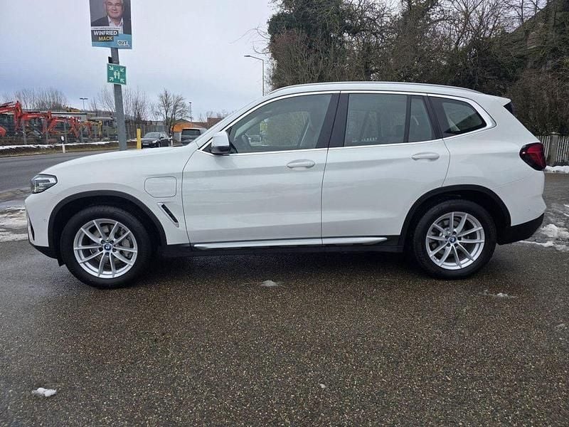 Gebraucht BMW X3 Sport Line 292 PS (214 kW) 2022 Weiß SUV