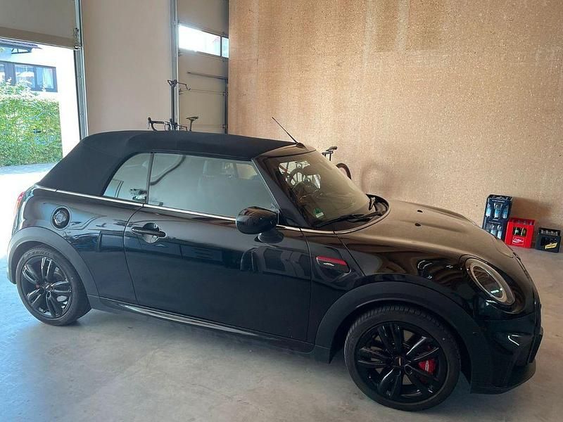 Gebraucht Mini John Cooper Works 231 PS (169 kW) 2024 Schwarz Kleinwagen
