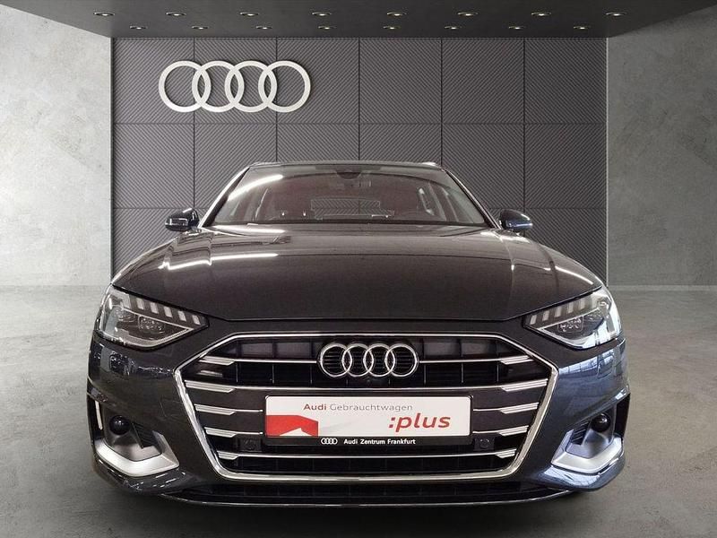 Gebraucht Audi A4 Advanced 163 PS (119 kW) 2023 Grau Kombi