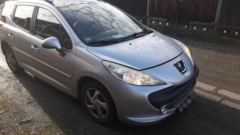 Gebraucht Peugeot 207 120 PS (88 kW) 2009 Silber Kombi