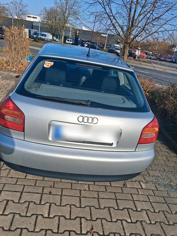 Gebraucht Audi A3 Ambiente 101 PS (74 kW) 1998 Silber Kleinwagen