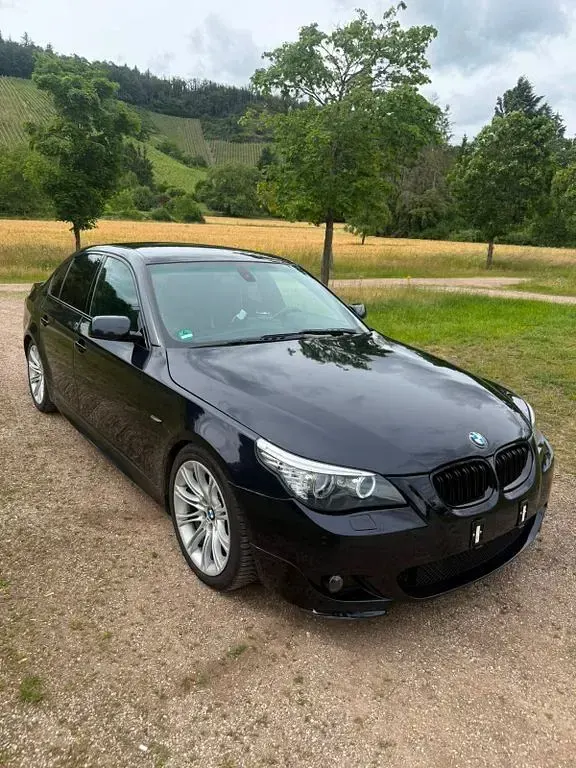 Gebraucht BMW 525 M Sport 197 PS (144 kW) 2008 Schwarz Limousine