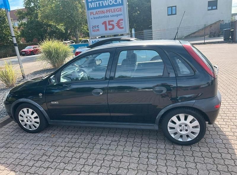 Usata Opel Corsa 80 CV (58 kW) 2004 Nero Utilitaria