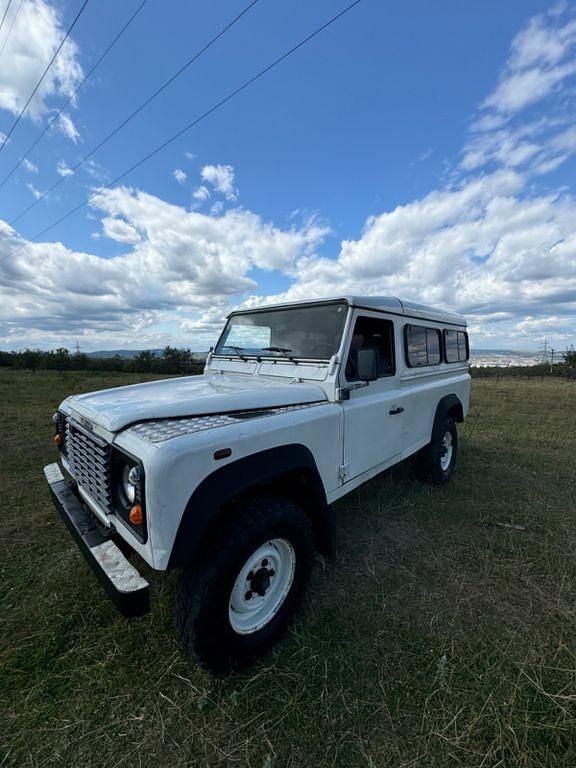 Weiß Gebraucht 2002 Land Rover Defender SUV | 17.900 € (Guter Preis) - Bild 1/4