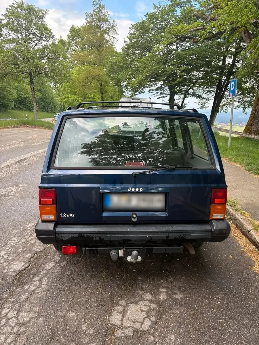 Gebraucht Jeep Cherokee 184 PS (135 kW) 1995 Blau SUV