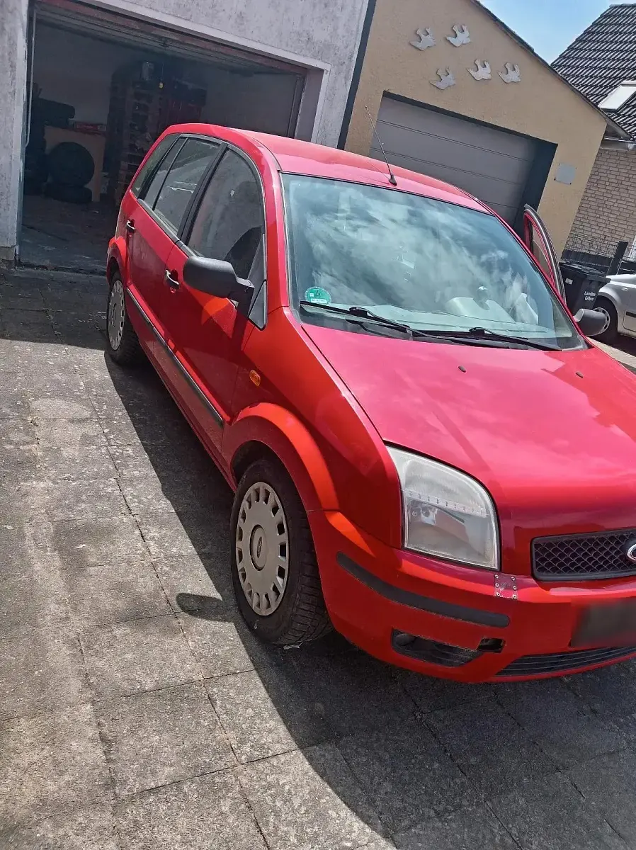 Gebraucht Ford Fusion 80 PS (58 kW) 2002 Rot Kleinwagen