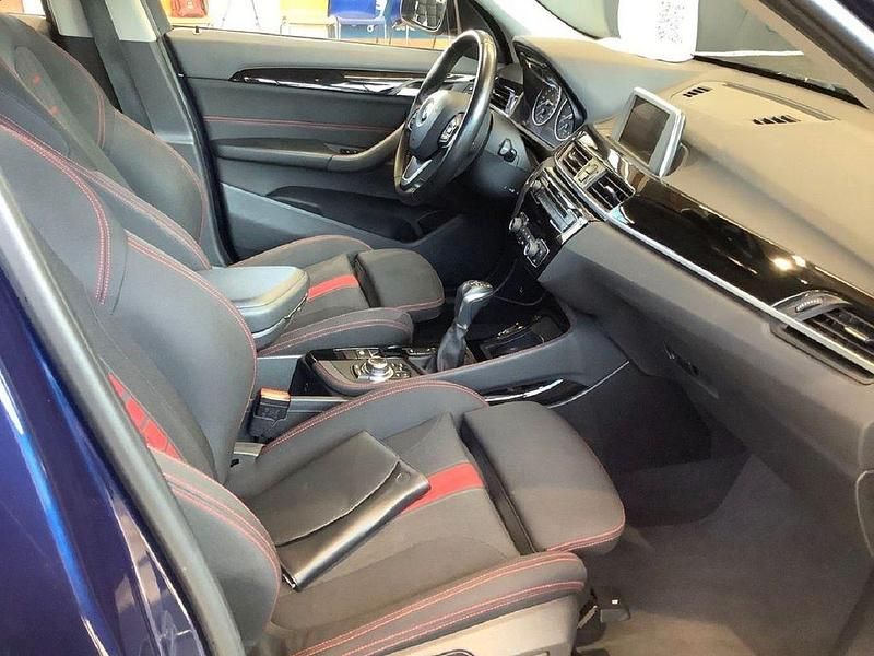 Second-hand BMW X1 Sport Line 150 CP (110 kW) 2015 Albastru SUV
