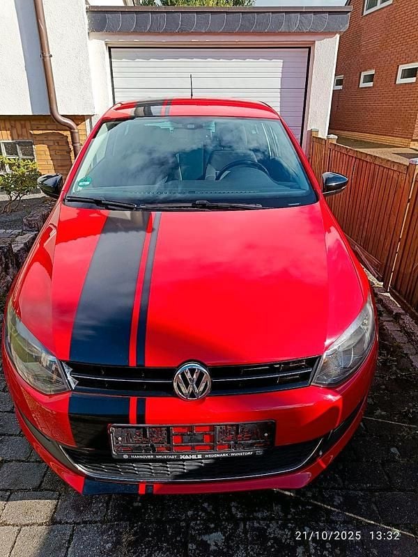 Rot Gebraucht 2011 VW Polo Kleinwagen | 4.300 € (Etwas zu teuer) - Bild 1/4