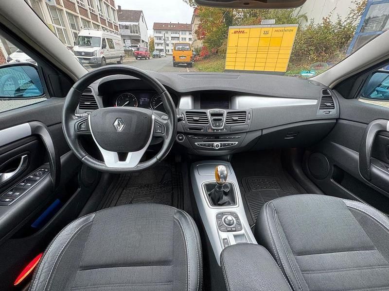 Gebraucht Renault Laguna GrandTour Expression 150 PS (110 kW) 2008 Schwarz Kombi