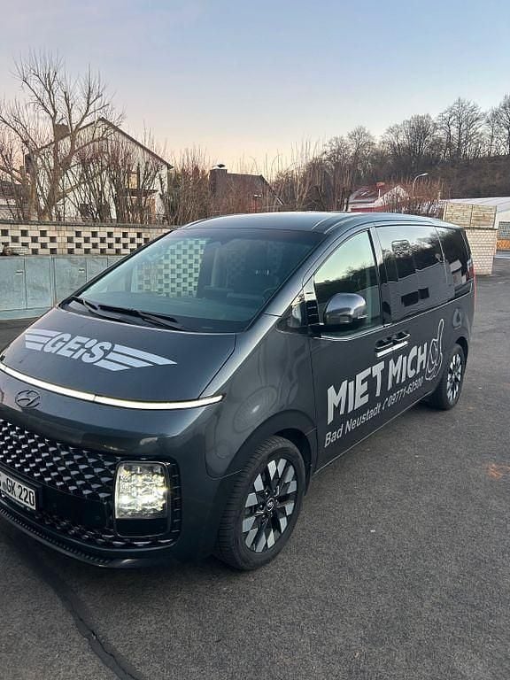 Schwarz Gebraucht 2023 Hyundai Staria Prime Van / Kleinbus | 36.000 € (Fairer Preis) - Bild 1/4
