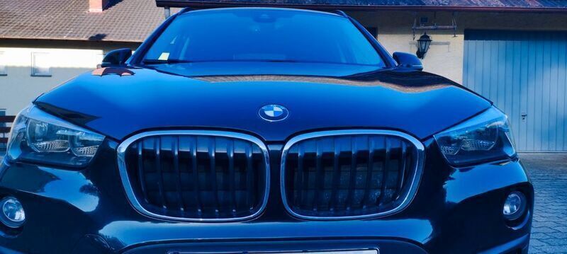 Gebraucht BMW X1 Advantage 150 PS (110 kW) 2016 Schwarz SUV