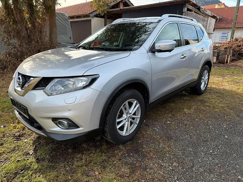 Gebraucht Nissan X-Trail 131 PS (96 kW) 2016 Silber SUV
