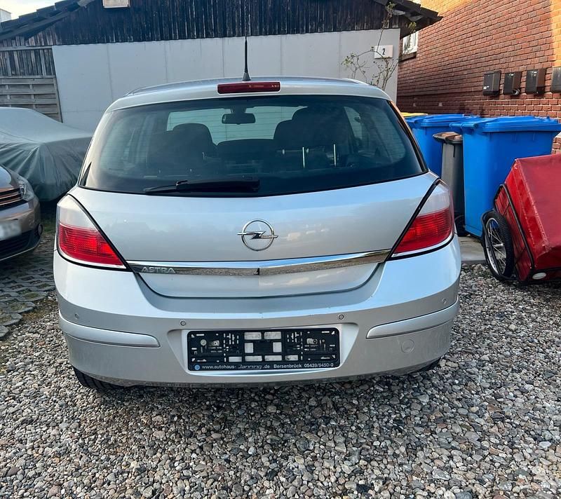 Gebraucht Opel Astra 125 PS (91 kW) 2004 Grau Kleinwagen