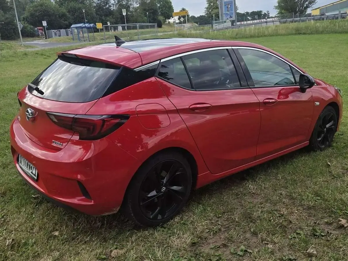 Gebraucht Opel Astra Ultimate 150 PS (110 kW) 2018 Rot Limousine