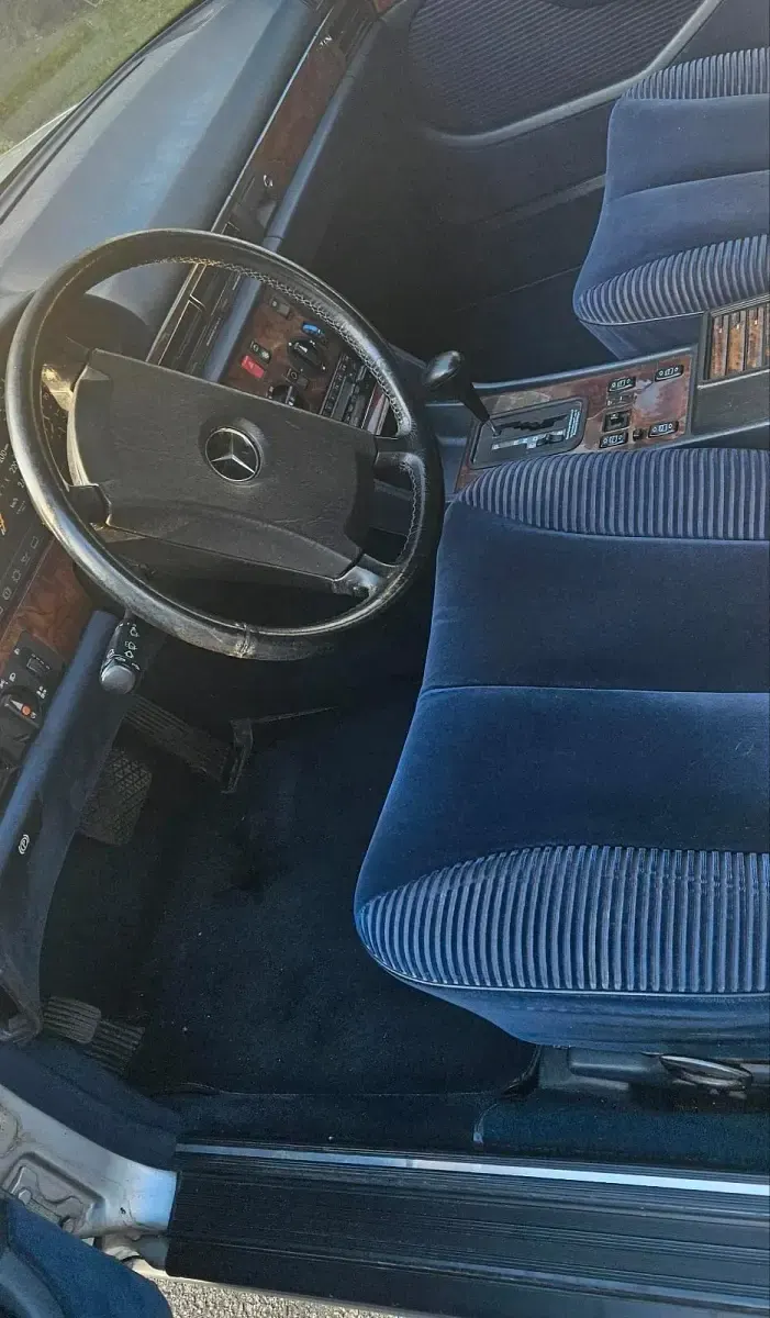 Gebraucht Mercedes 300 SE 179 PS (131 kW) 1990 Silber Limousine