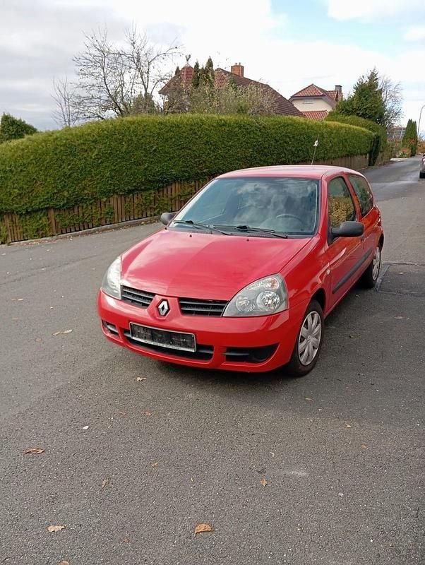 Rot Gebraucht 2008 Renault Clio II Campus Limousine | 1.800 € (Guter Preis) - Bild 1/4