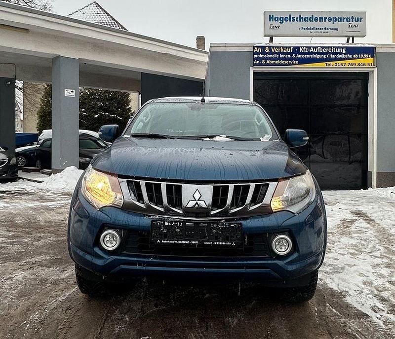 Gebraucht Mitsubishi L200 Plus 181 PS (133 kW) 2018 Grau Abholung