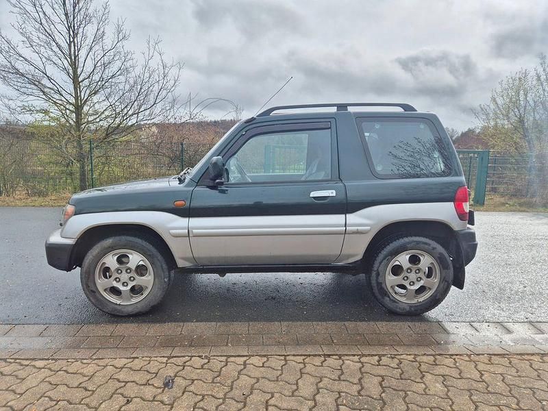 Gebraucht Mitsubishi Pajero 120 PS (88 kW) 2000 Grün SUV
