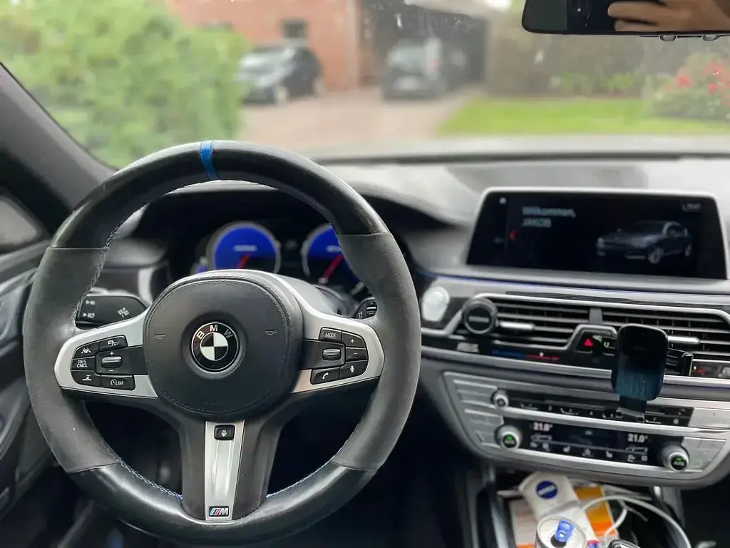Gebraucht BMW 730 Performance 265 PS (194 kW) 2015 Weiß Limousine