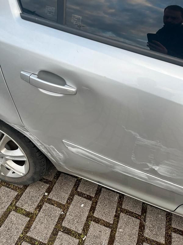 Gebraucht Opel Corsa 80 PS (58 kW) 2007 Silber Kleinwagen