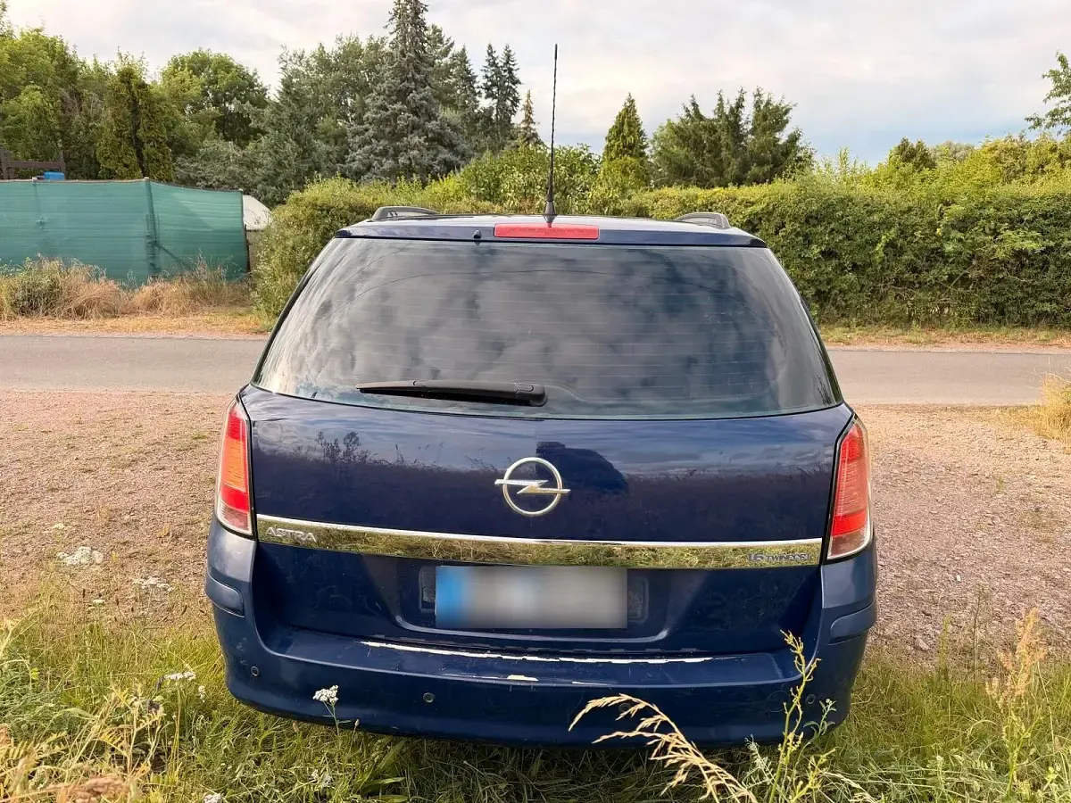 Gebraucht Opel Astra 102 PS (75 kW) 2006 Blau Kombi