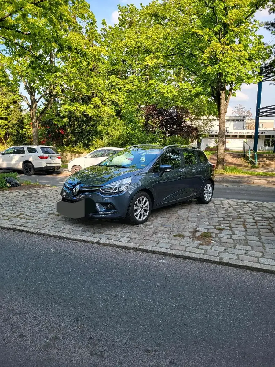 Gebraucht Renault Clio IV 90 PS (66 kW) 2019 Grau Limousine