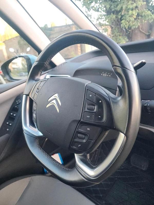 Blau Gebraucht 2014 Citroën C4 Picasso Van / Kleinbus | 11.000 € (Fairer Preis) - Bild 1/4