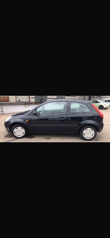Blau Gebraucht 2004 Ford Fiesta Viva Kleinwagen | 1.999 € (Fairer Preis) - Bild 1/4