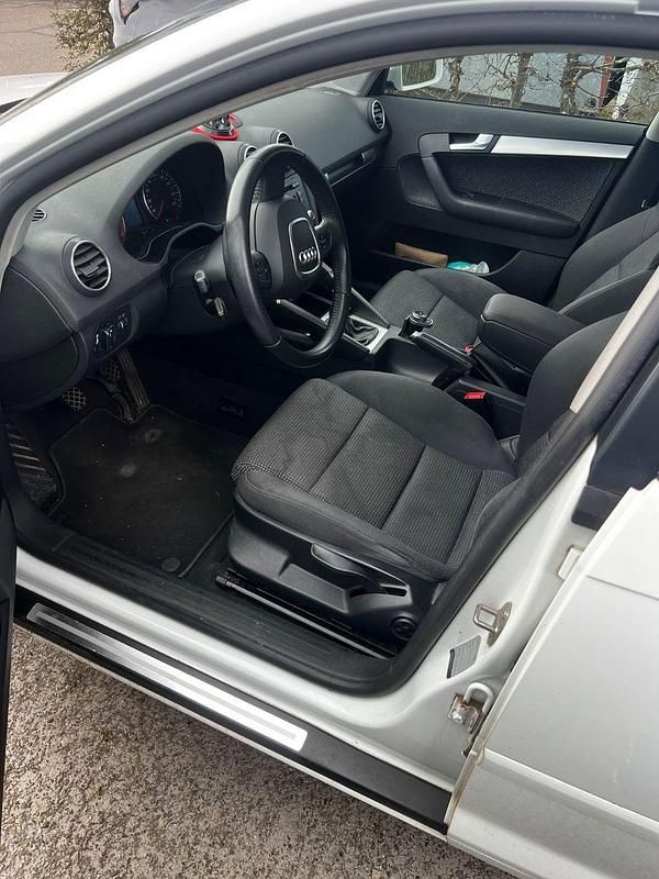 Gebraucht Audi A3 Ambiente 125 PS (91 kW) 2008 Weiß Kleinwagen