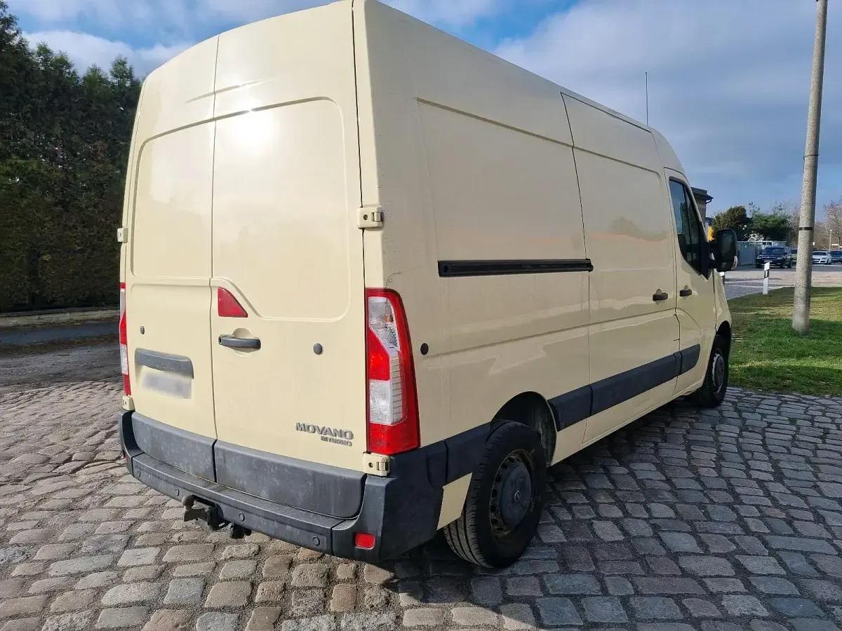 Gebraucht Opel Movano 146 PS (107 kW) 2018 Gelb Van / Kleinbus
