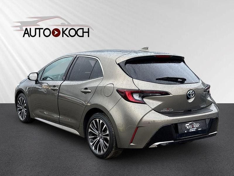 Gebraucht Toyota Corolla Hybrid Team 140 PS (102 kW) 2024 Braun Limousine