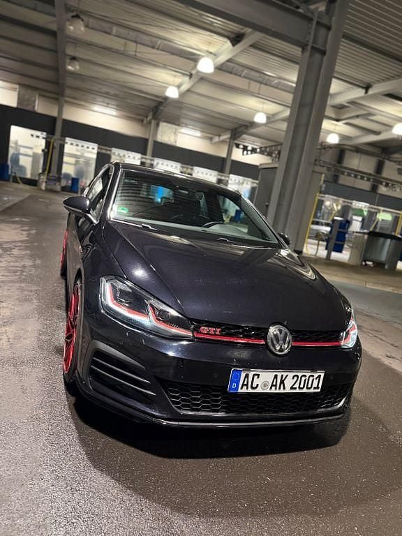 Schwarz Gebraucht 2017 VW Golf GTI Limousine | 18.500 € (Guter Preis) - Bild 1/4