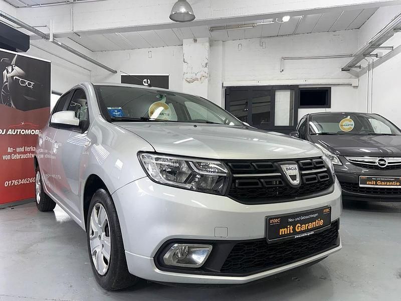 Silber Gebraucht 2017 Dacia Sandero Kleinwagen | 9.480 € (Guter Preis) - Bild 1/4