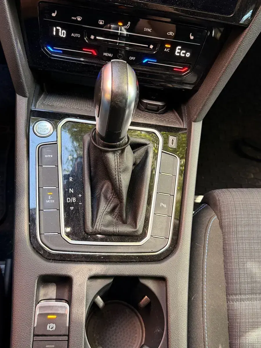 Gebraucht VW Passat GTE 218 PS (160 kW) 2021 Grau Kombi