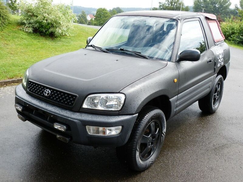 Schwarz Gebraucht 1999 Toyota RAV4 SUV | 2.499 € (Fairer Preis) - Bild 1/4