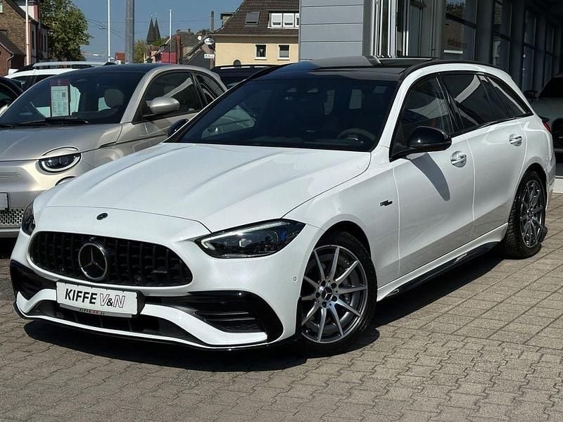 Gebraucht Mercedes C43 AMG AMG 421 PS (309 kW) 2023 Weiß Limousine