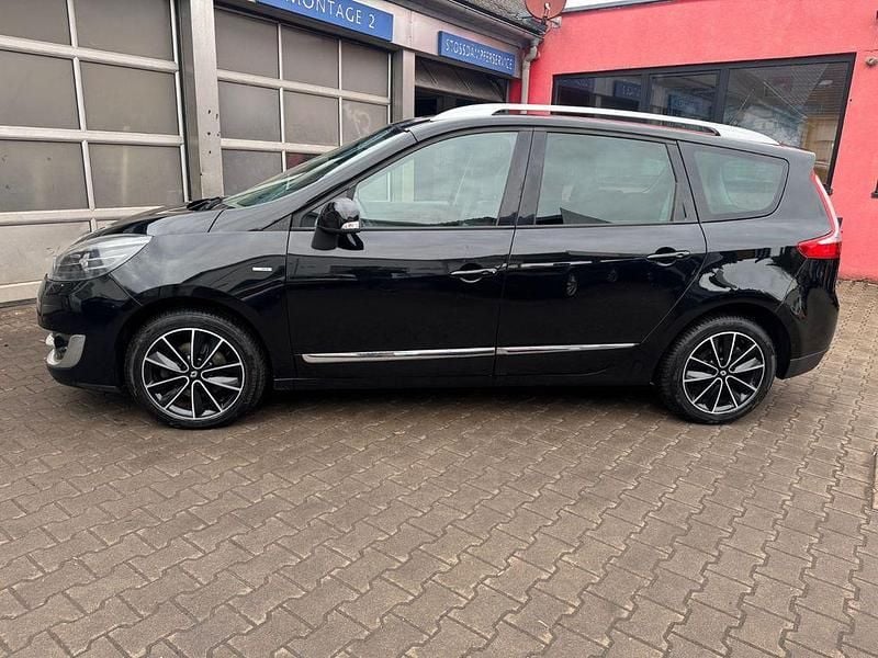 Gebraucht Renault Scénic III Bose Edition 131 PS (96 kW) 2013 Schwarz Van / Kleinbus