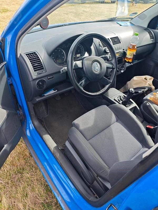 Gebraucht VW Polo 64 PS (47 kW) 2004 Blau Kleinwagen