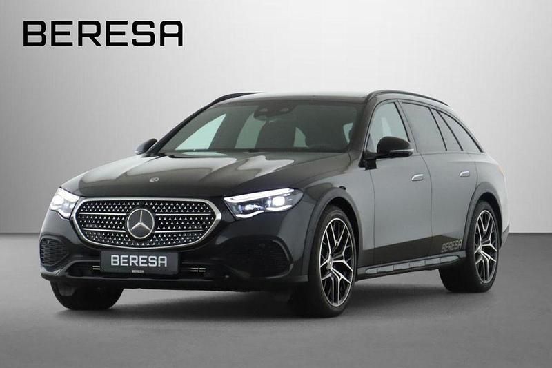 Grau Gebraucht 2025 Mercedes E220 Avantgarde Limousine | 82.550 € - Bild 1/4