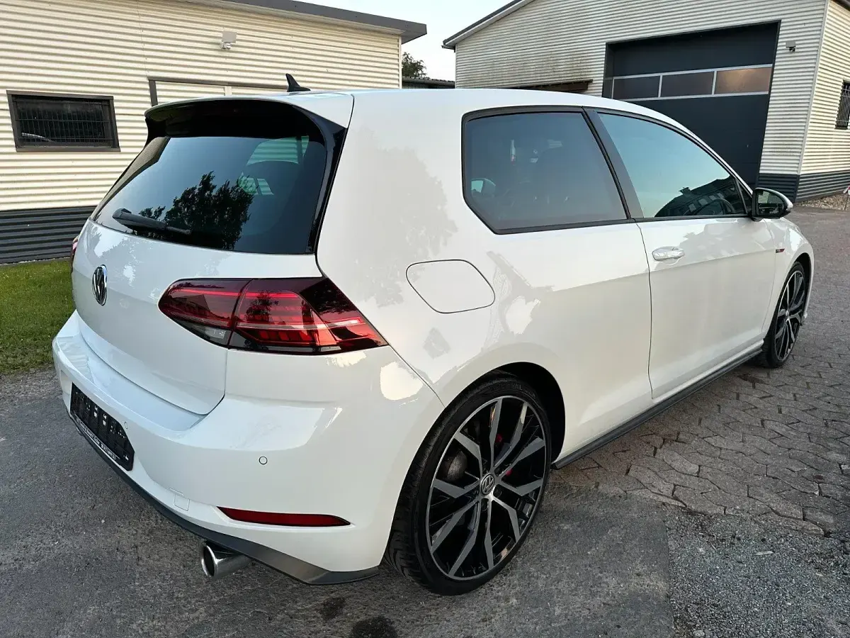 Second-hand VW Golf VII GTI 230 CP (169 kW) 2017 Alb Break