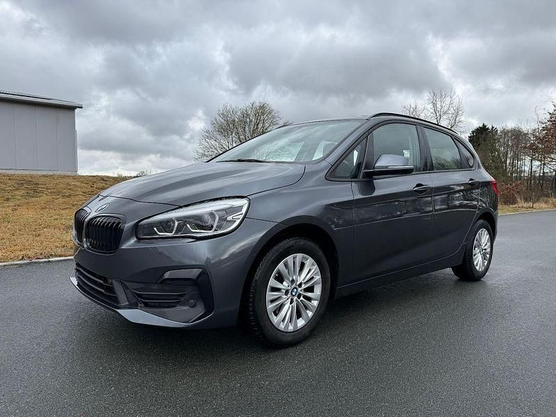 Gebraucht BMW 218 Active Tourer Advantage 150 PS (110 kW) 2021 Grau Van / Kleinbus