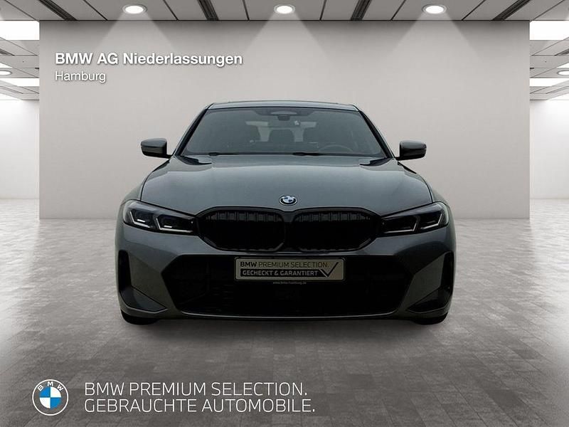 Grau Gebraucht 2024 BMW 330 Shadowline Limousine | 46.110 € (Teuer) - Bild 1/4